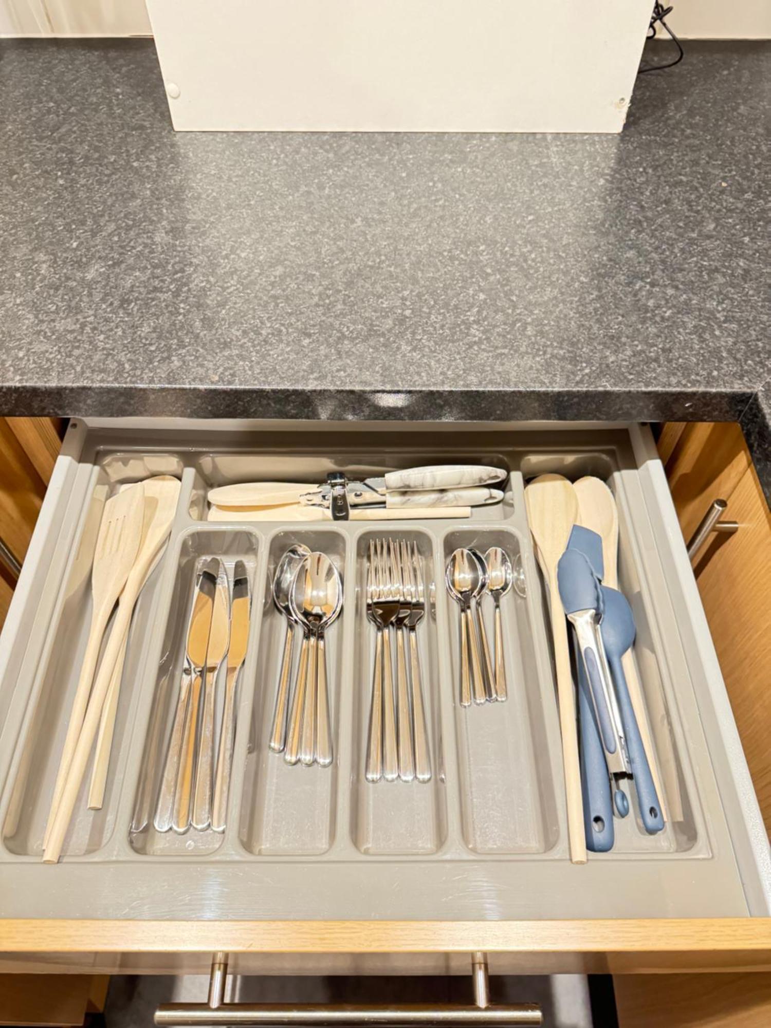 The Vogue Stay, 3 Bedrooms, 2 Bathrooms, Ideal For Jr & Oxford Hospitals, Free Carpark, Conveniently Located For Ring Road Access, 2 Miles From Oxford City Centre Easy Car & Bus Route Екстериор снимка