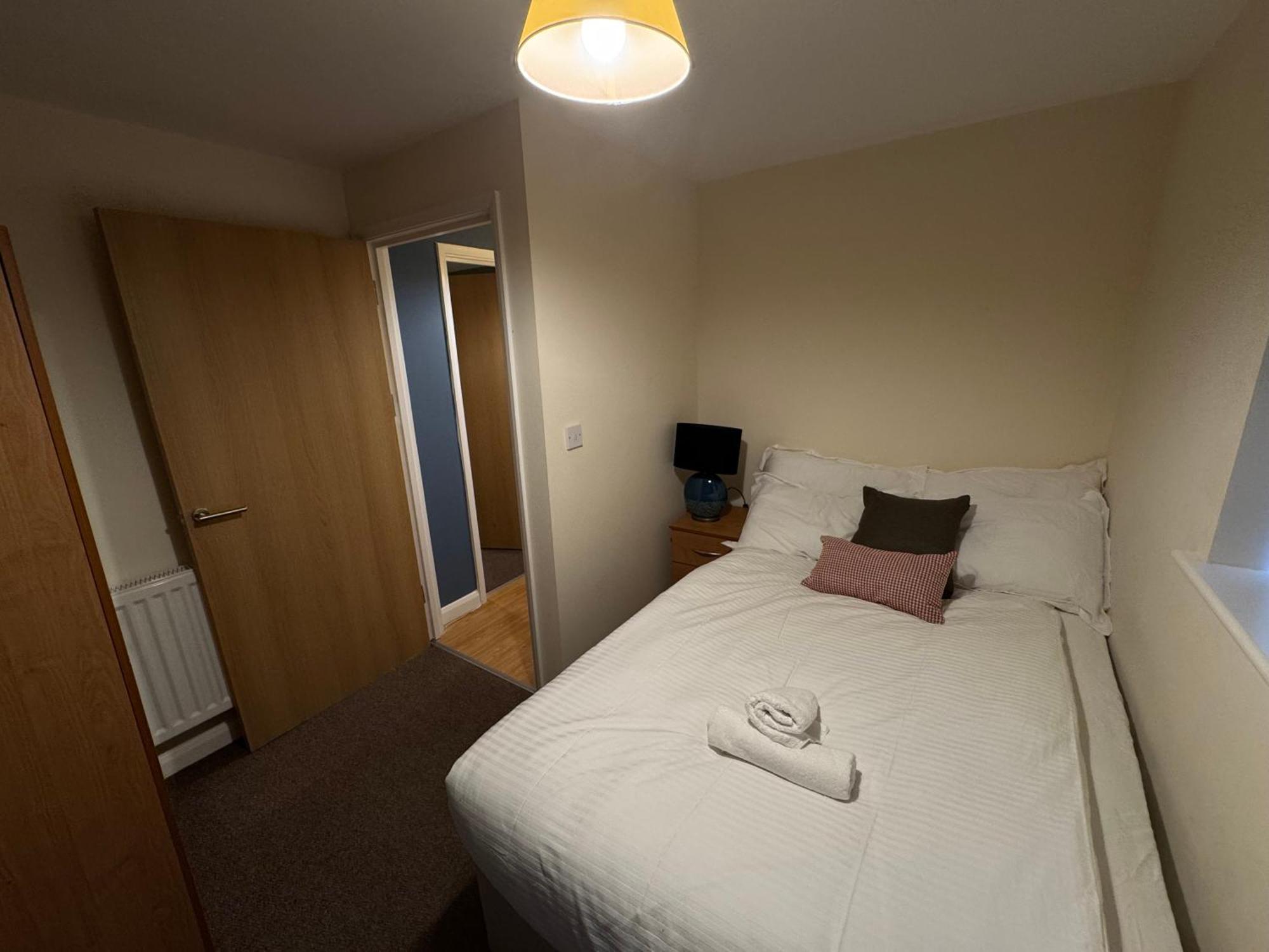 The Vogue Stay, 3 Bedrooms, 2 Bathrooms, Ideal For Jr & Oxford Hospitals, Free Carpark, Conveniently Located For Ring Road Access, 2 Miles From Oxford City Centre Easy Car & Bus Route Екстериор снимка
